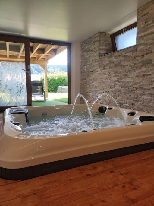 ג'רארדמר Gite Papillon 6 A14 Personnes - Jacuzzi מראה חיצוני תמונה