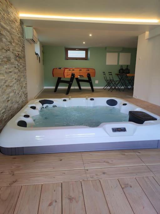 ג'רארדמר Gite Papillon 6 A14 Personnes - Jacuzzi מראה חיצוני תמונה